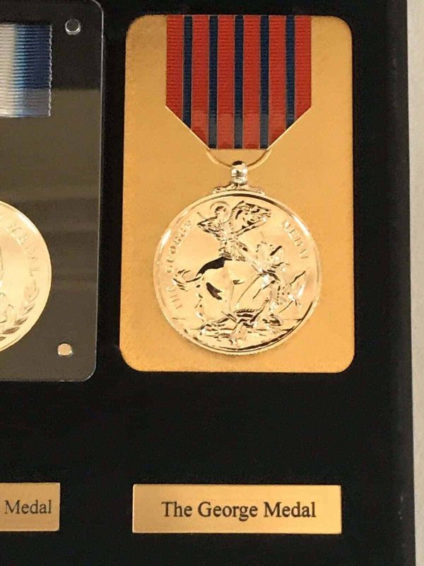 🏅 The Falklands Conflict Order & Decoration Medal Set - London Mint 🏅 - Image 6