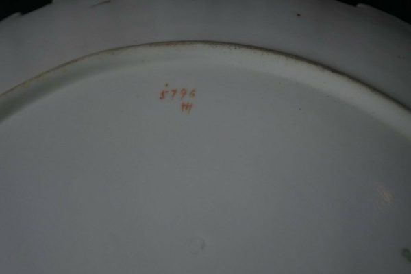 Pair of 19th Century Copeland Hand Painted Plates – English Porcelain c.1880 - Image 8