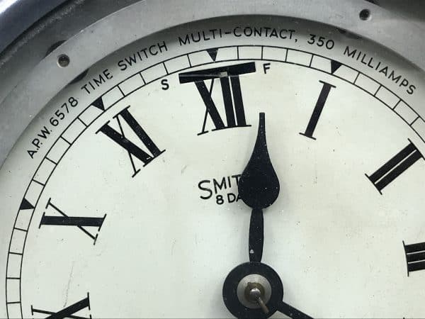 1950s Smiths APW 6578 Ship’s Bulkhead Clock – 8-Day Model (1955) - Image 4