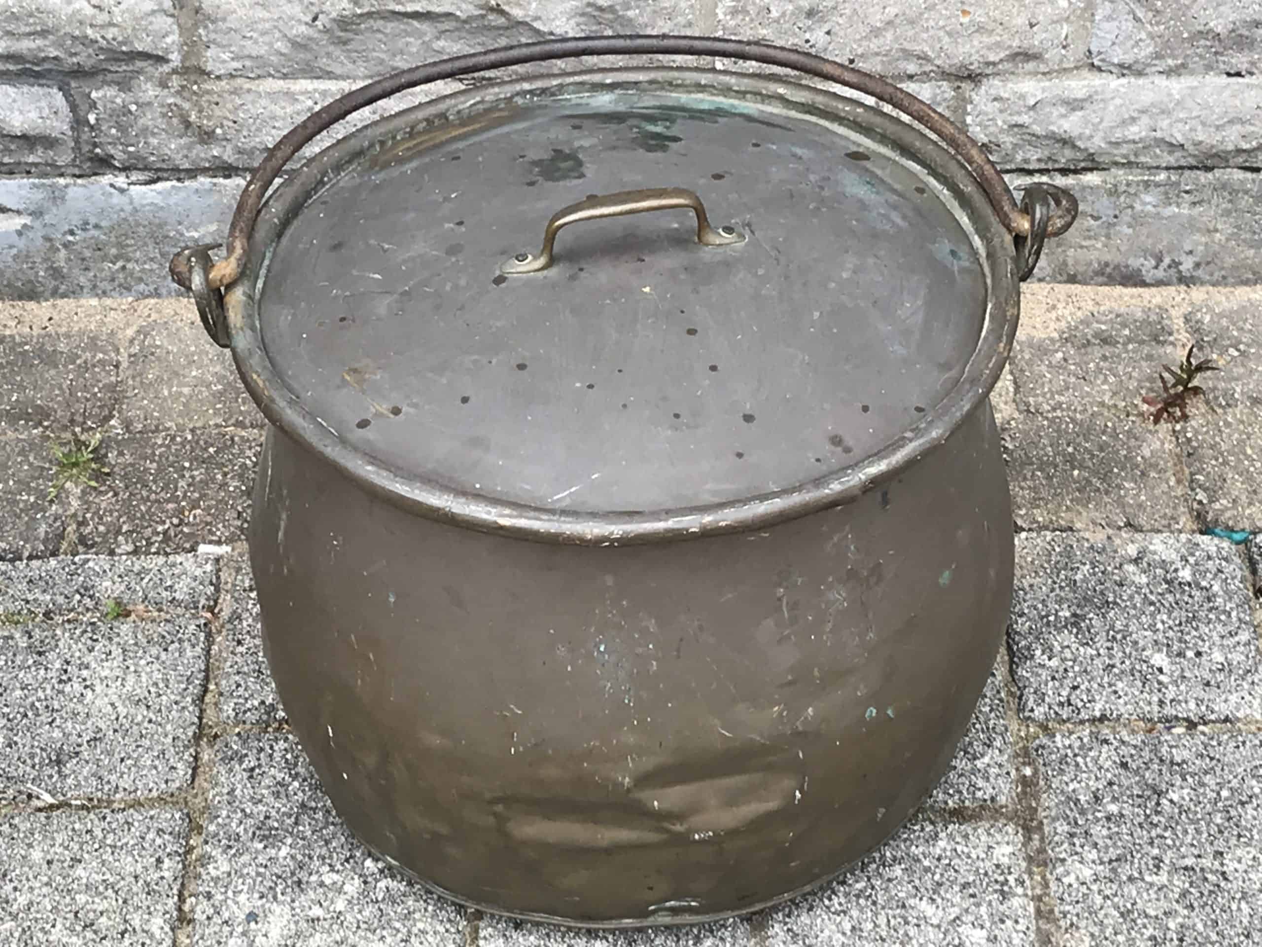 Rare 19th Century Victorian Copper Cauldron with Iron Handle & Lid – Large Antique - Image 3