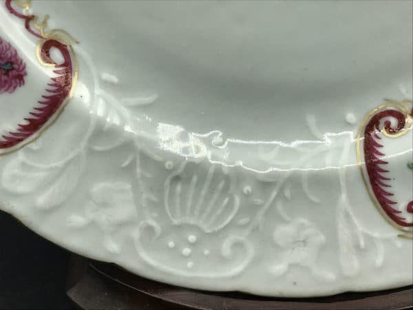 Rare 18th Century Chinese Export Porcelain Plate – Qianlong Period - Image 6