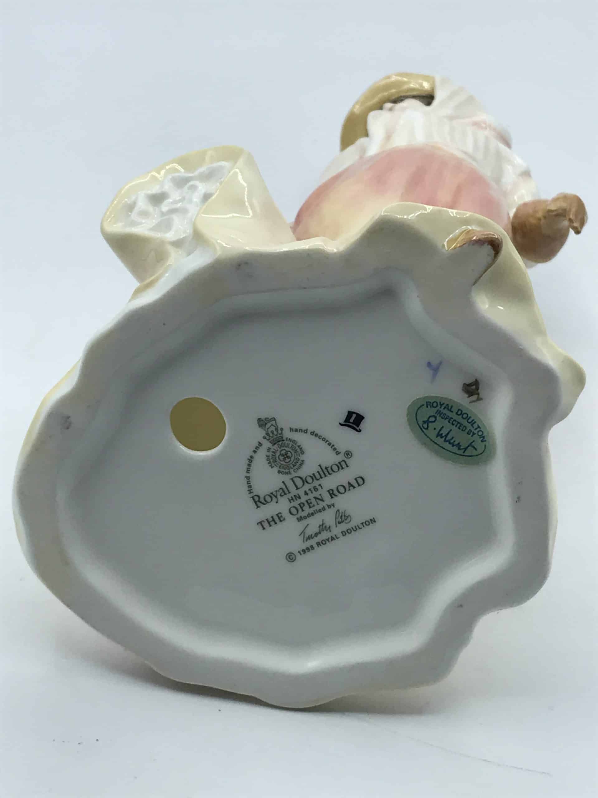Royal Doulton Bone China Figurine The Open Road HN4161 - Image 7