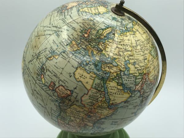🌍 Art Deco Geographia Terrestrial Globe with Green Bakelite Base 🌍 - Image 4