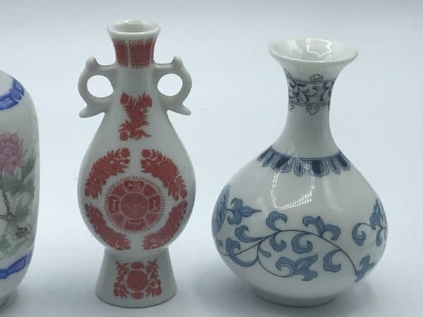 Collection Miniature Chinese Porcelain Vases - Image 13
