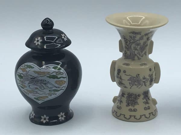 Collection Miniature Chinese Porcelain Vases - Image 6