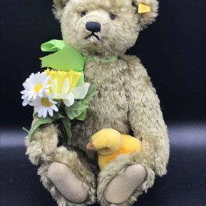 Steiff Spring Bear with Chick – 1997 – EAN 654466 – 35cm Tall – Golden Fur – Growler – Rare Find!