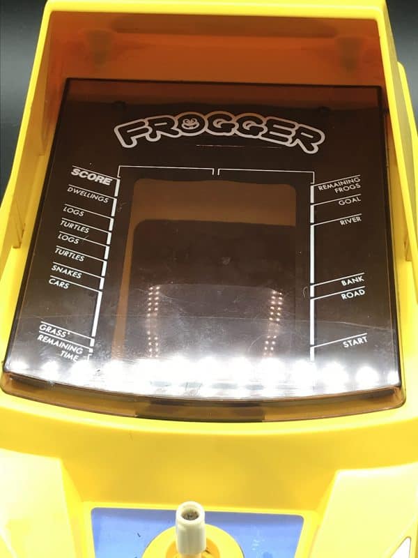 1980s Retro Japanese Electronic Game Frogger Japan - Image 3