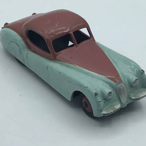 Vintage DINKY TOYS No.157 – JAGUAR XK120