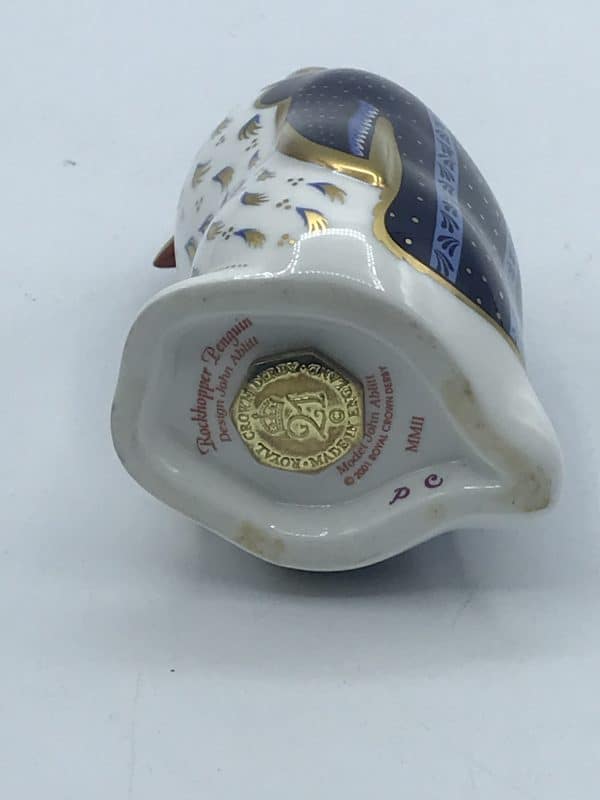 Royal Crown Derby Rockhopper Penguin Paperweight  Gold Stopper - Image 2