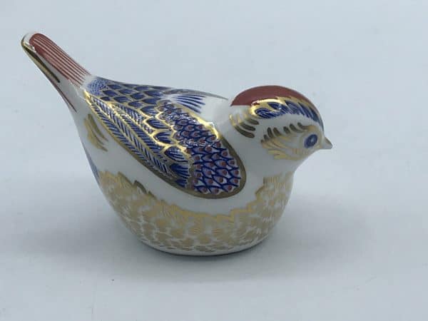 Royal crown derby paperweight WREN Gold Stopper - Image 3