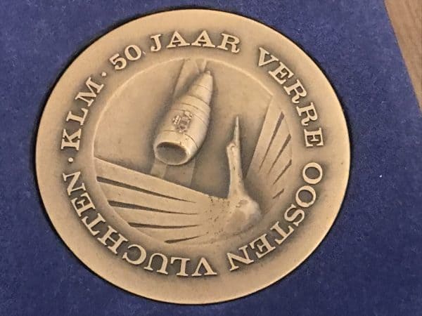 KLM 50 Years of Flights to the Far East 1974 Bronze Memorial Medal 60 mm - Image 2