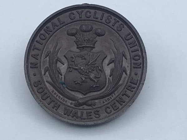 1902 VINTAGE NATIONAL CYCLISTS UNION SOUTH WALES CENTRE 1 MILES MEDAL