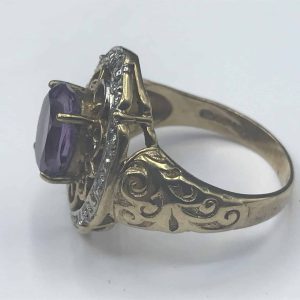 Exquisite 9ct Gold Amethyst & Diamond Ring – Elegant Statement Piece