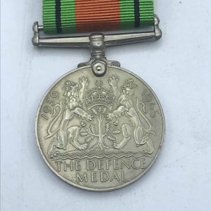 1939 – 1945 UK Défense Medal and Ribbon
