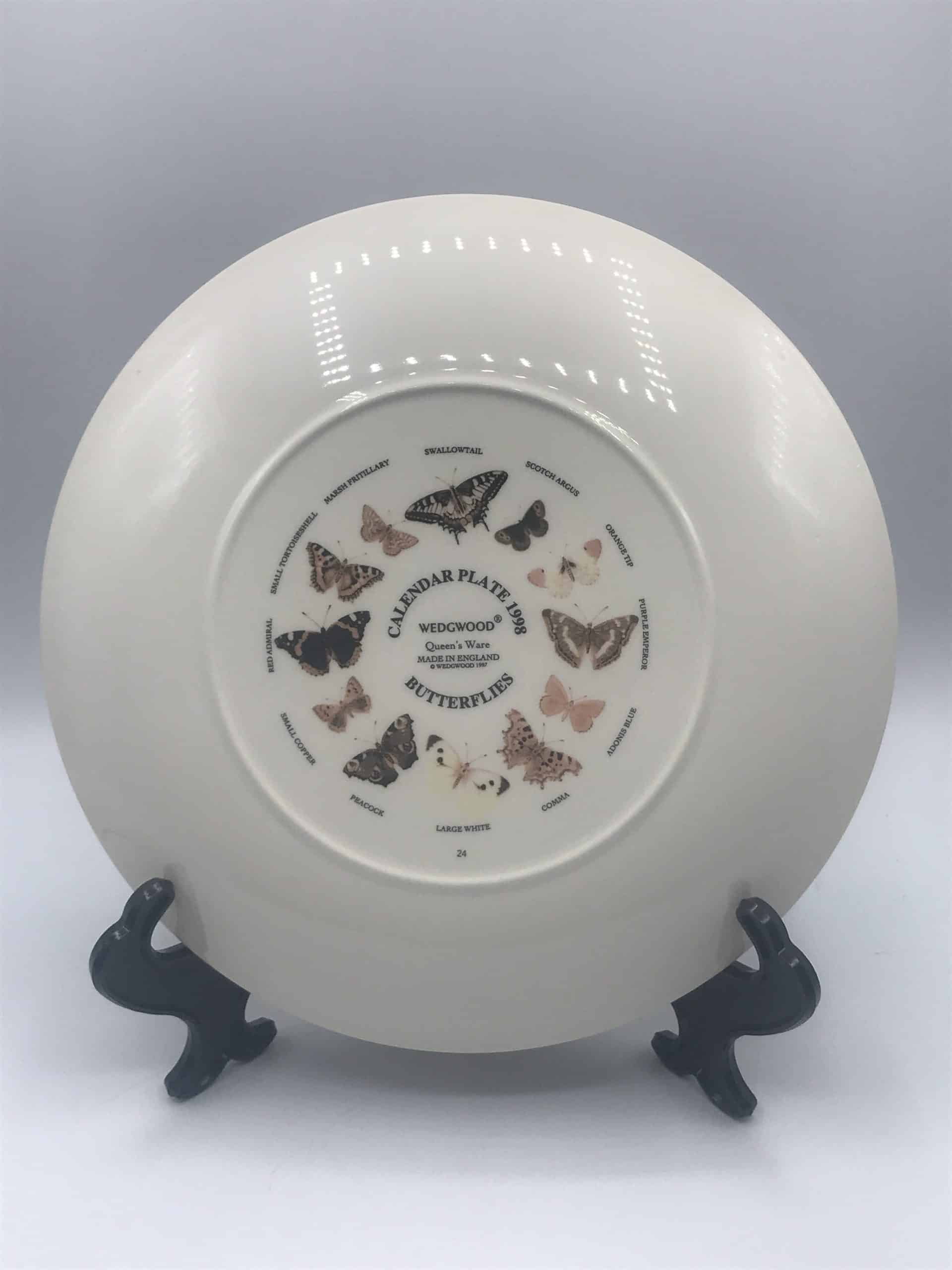 　MILLENNIUM　CALENDAR PLATE 2001 Antique Group Three English Wedgwood Calendar Plates 1997
