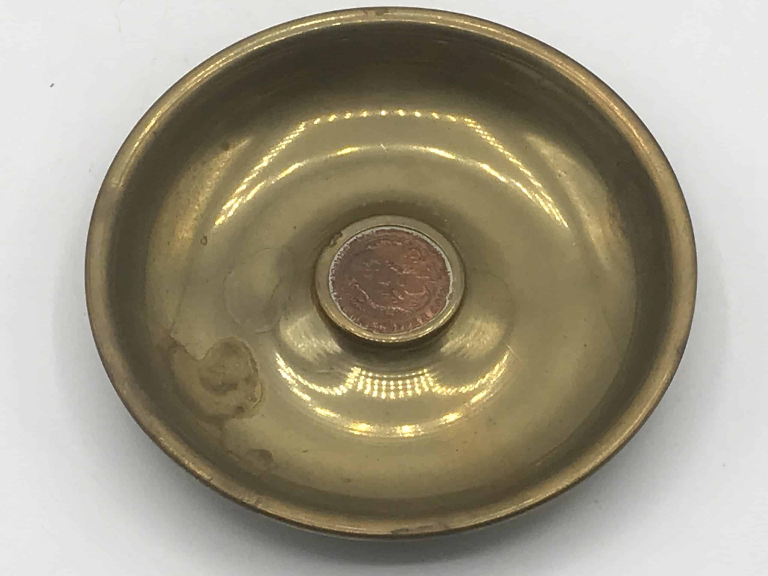 Brass Dish Set With Chinese Tai Ching Ti Kuo Cash Coin - Image 2