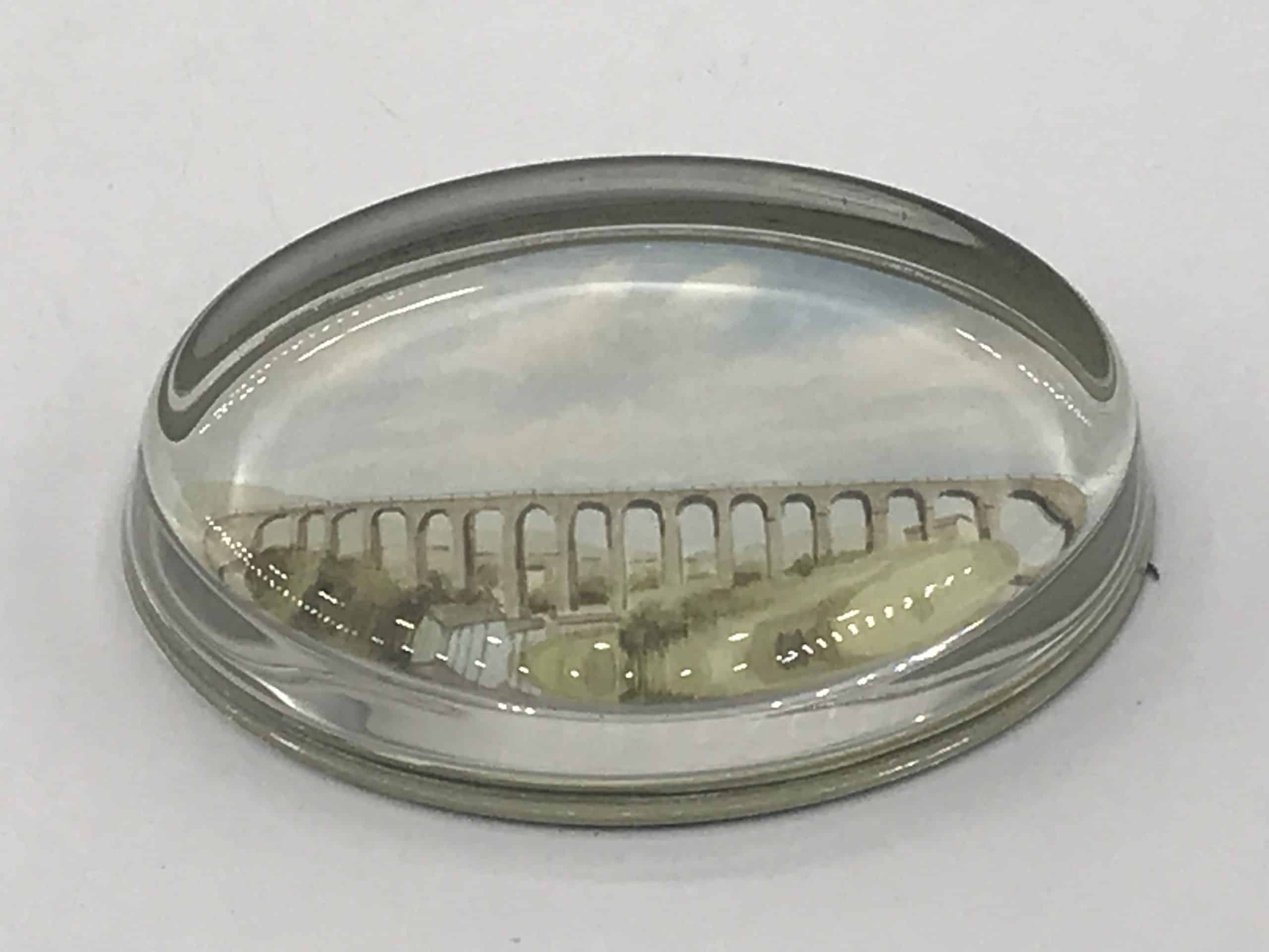 Collectable Souvenir Glass Paperweight Hengoed Viaduct South Wales - Image 3