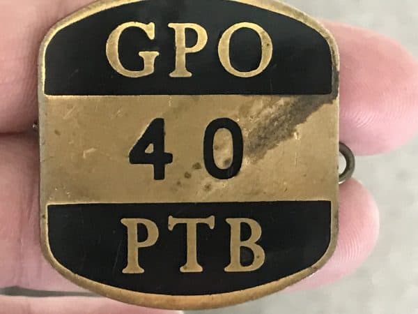 Vintage GPO 40 PTB Post Office Enamel Badge - Image 6
