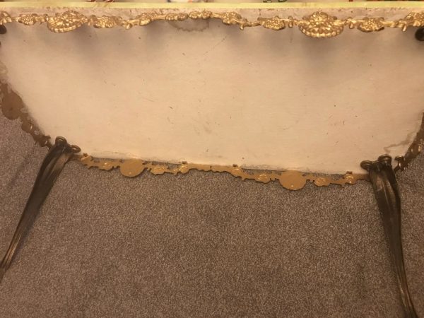 French Style Retro Faux Green Onyx Coffee Table – Gilded Metal Legs – 1980s Vintage - Image 8