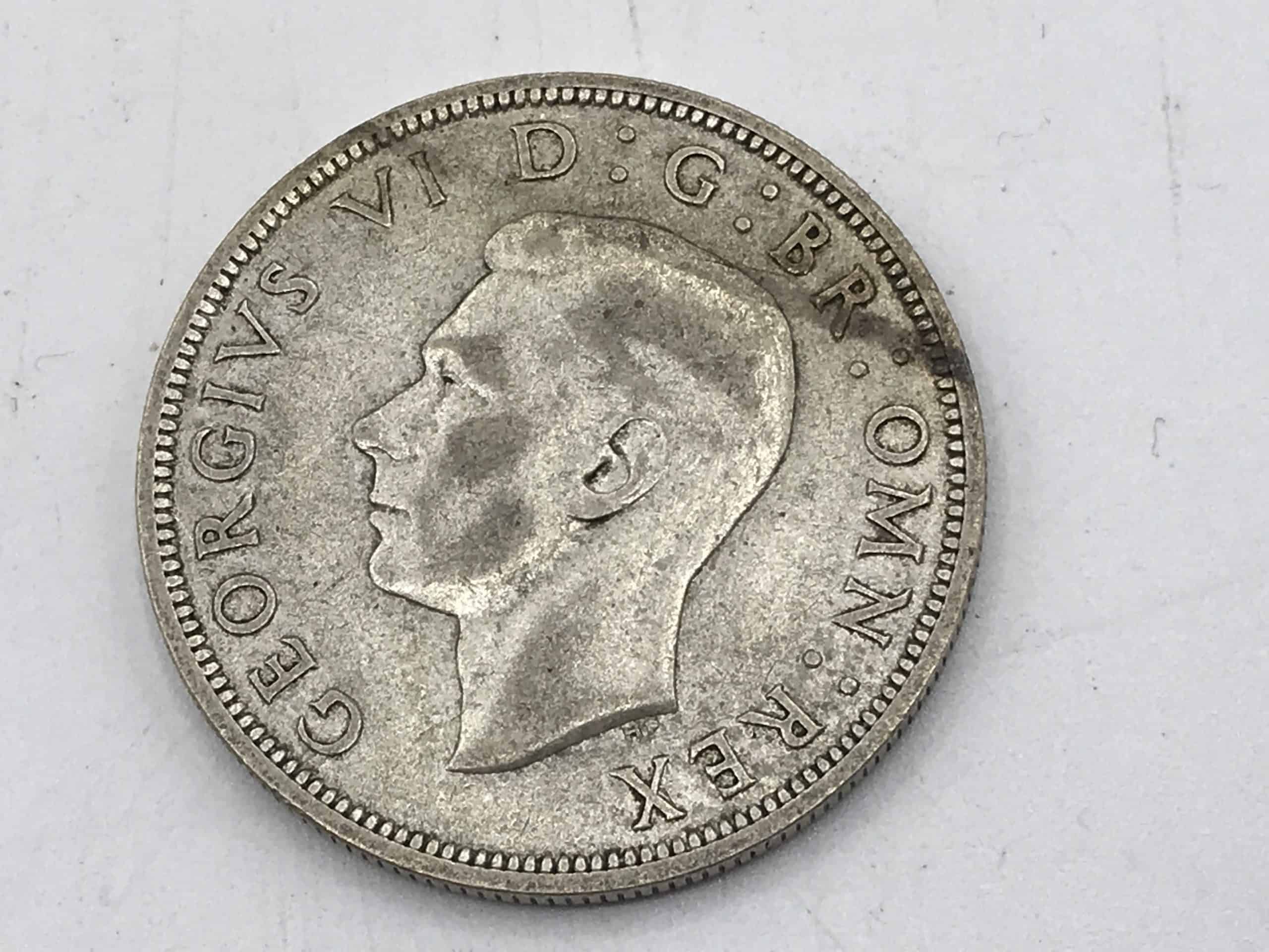 English 500 Grade Silver Half Crown 1940 - Image 3