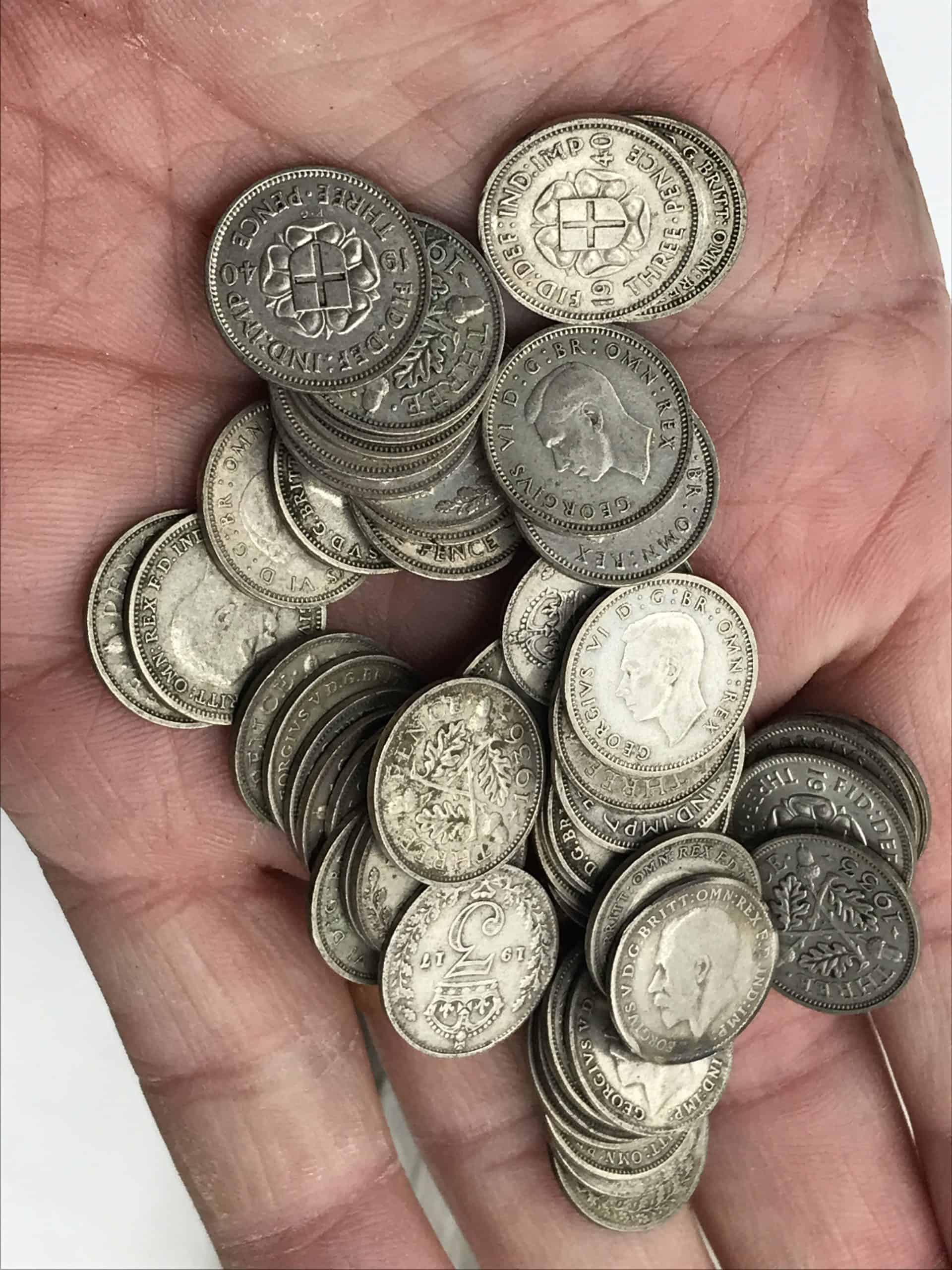Large Bulk Lot of Pre-1946 Silver Threepence Coins – Approx. 260 Coins (362g) | Investment or Collectors' Lot - Image 4