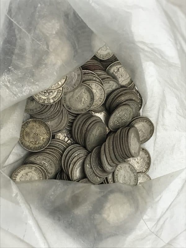 Large Bulk Lot of Pre-1946 Silver Threepence Coins – Approx. 260 Coins (362g) | Investment or Collectors' Lot - Image 9