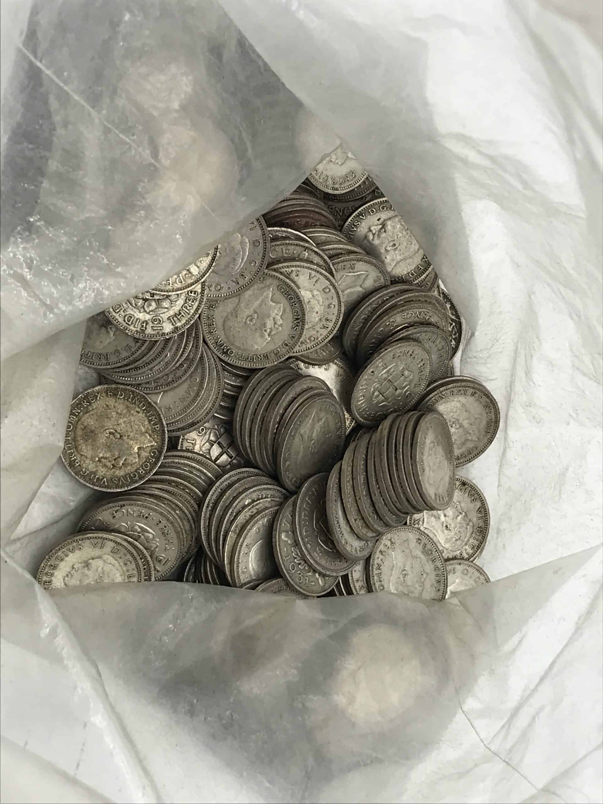 Large Bulk Lot of Pre-1946 Silver Threepence Coins – Approx. 260 Coins (362g) | Investment or Collectors' Lot - Image 9