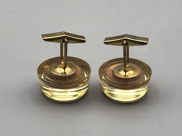 Pair Vintage Coin Cufflinks 1p Coins in Lucite - Image 4