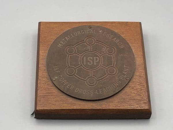 Interesting Copper Plaque Paperweight ISP Metalurgical Research - Image 2