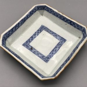 Kangxi Blue & White Dish – Anhua Decorated Chinese Export Porcelain c.1700