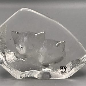 Mats Jonasson Swedish Crystal Paperweight – Signed Cat Design