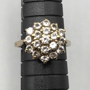 9ct Gold Cluster Ring with Sparkling Cubic Zirconia – UK Size M