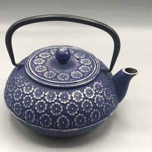 Japanese cast iron teapot – cherry blossom design, vintage finish