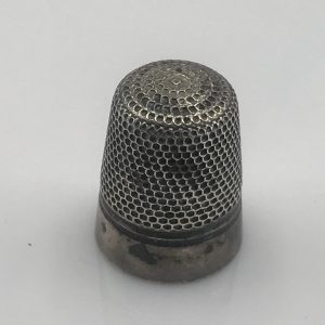 Base Metal Sewing Thimble by Charles Horner – Size 7 Dorcas