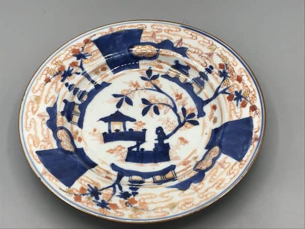 18th century Chinese export porcelain plate in Imari style, cobalt blue and iron-red decoration, Jingdezhen kiln, measuring 8.5 inches in diameter