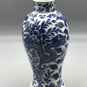 Chinese Porcelain Vase – Guangxu Period with Four-Claw Dragon, Kangxi Mark