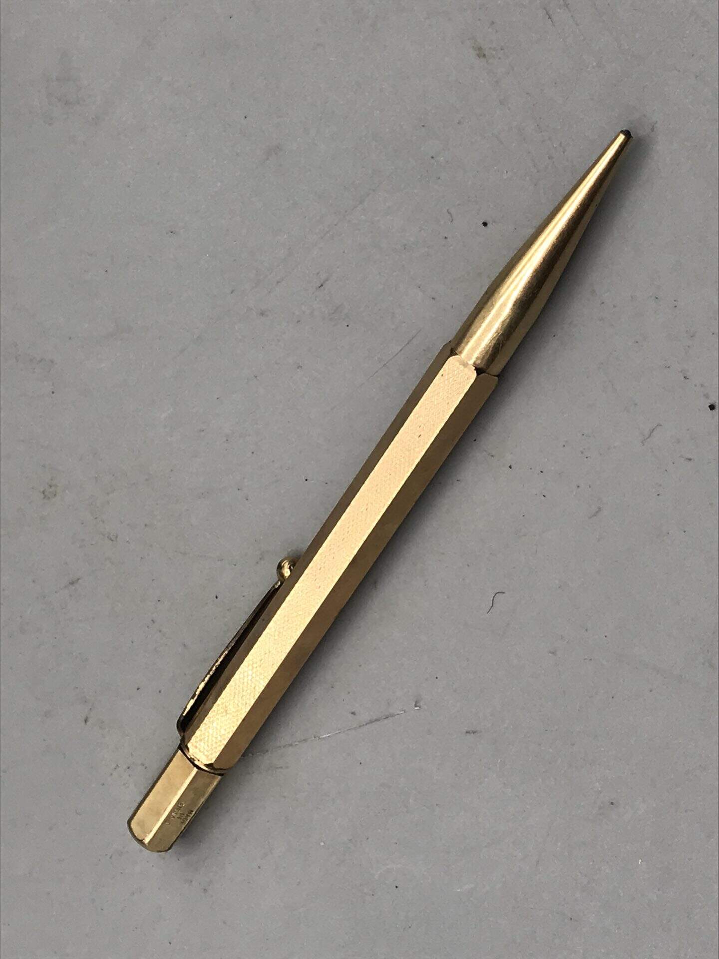 Mid-century British rolled gold propelling pencil with hexagonal barrel, measuring just under 5 inches in length