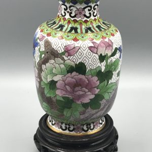 Cloisonné Enamel Vase with Floral Motif – Vintage Chinese Jingfa