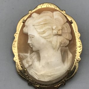 Antique Rolled Gold Cameo Brooch – Hand-Carved Shell Portrait